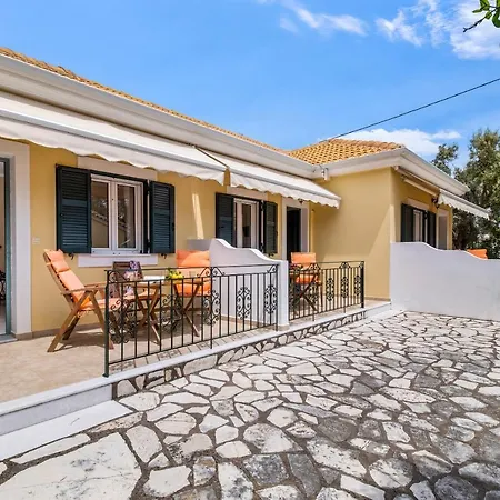 Virginia Studio 3 Lefkada City