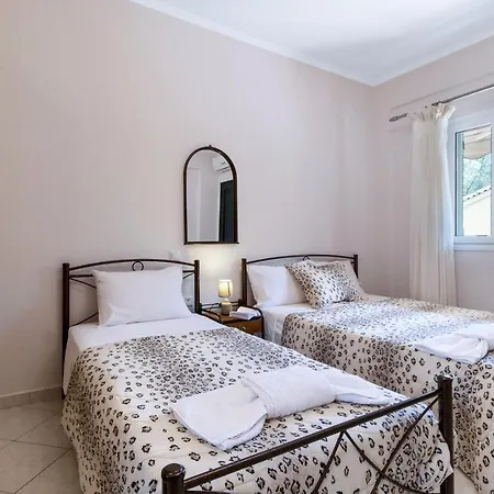 Virginia Studio 3 Lefkada City